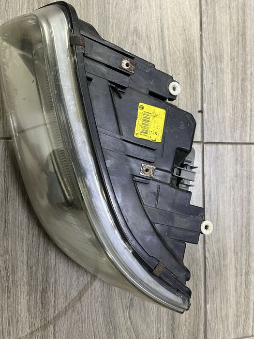 Фара ліва,права Volkswagen Transporter T5