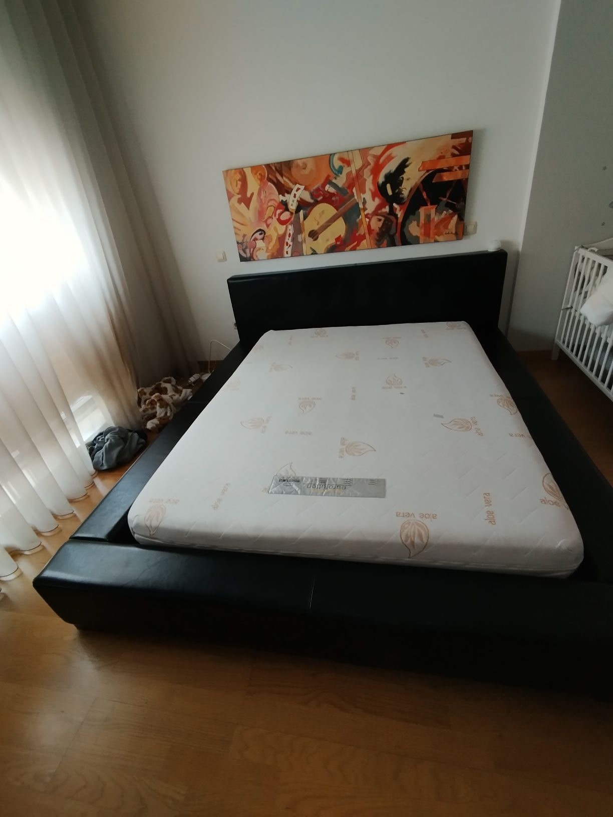 Estrutura cama casal em Pelé nova 2m x 1.80m