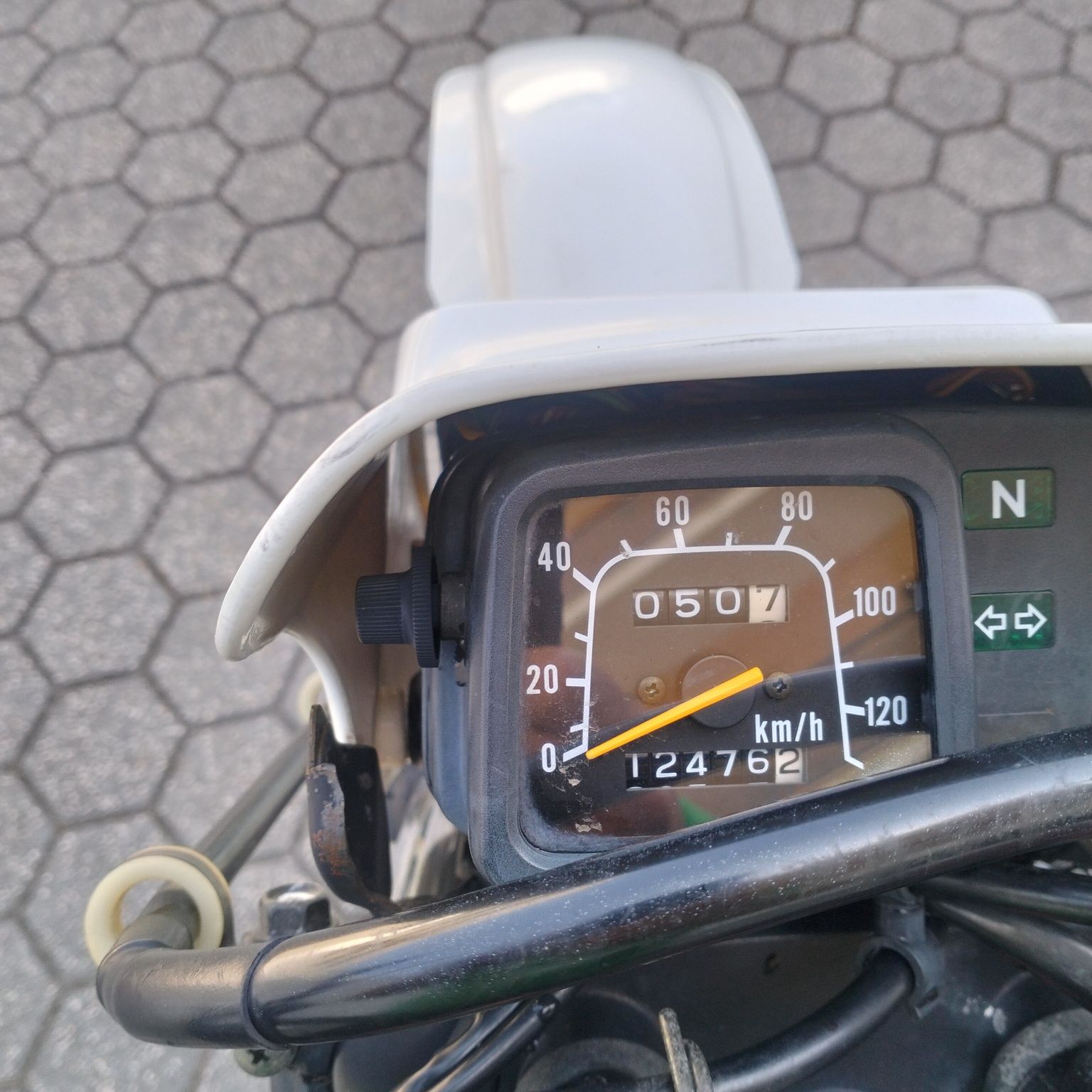 Suzuki DR 125 se