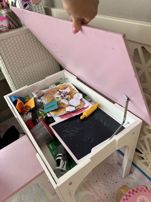 Дитячий стіл зі стілцем, дерево