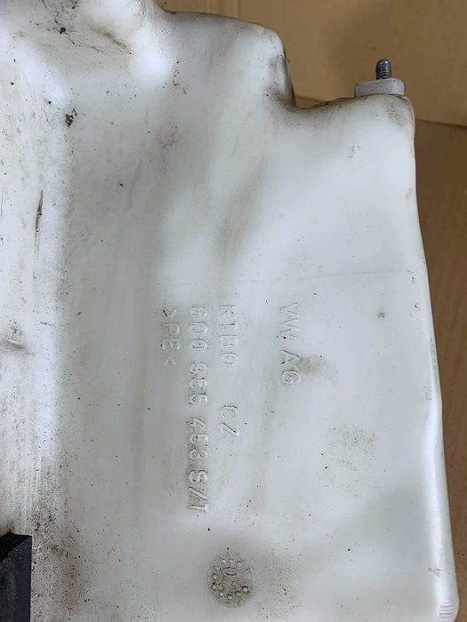 zbiornik zbiorniczek spryskiwaczy xenon vw polo 9n seat ibiza 3