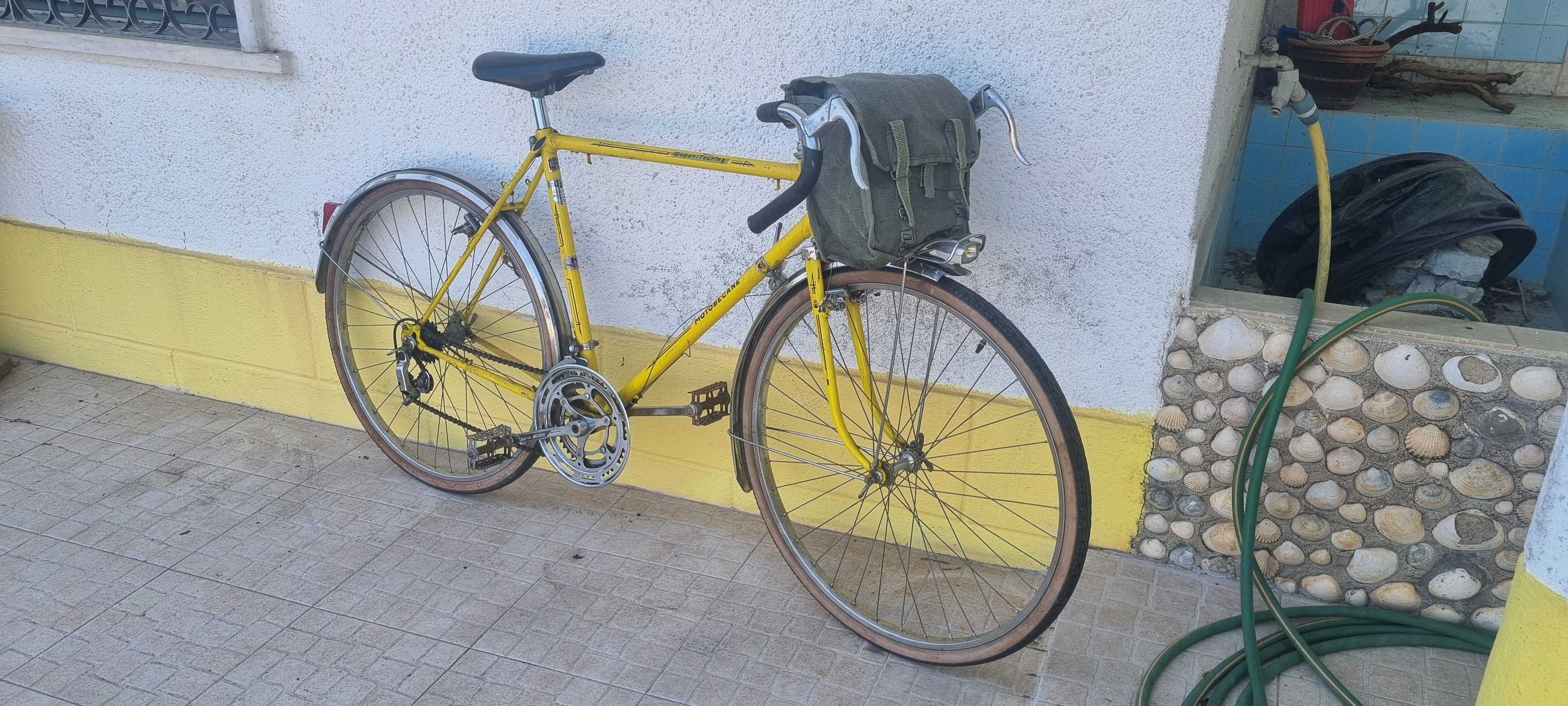 Bicicleta Randonneur Motobecane Cantilever