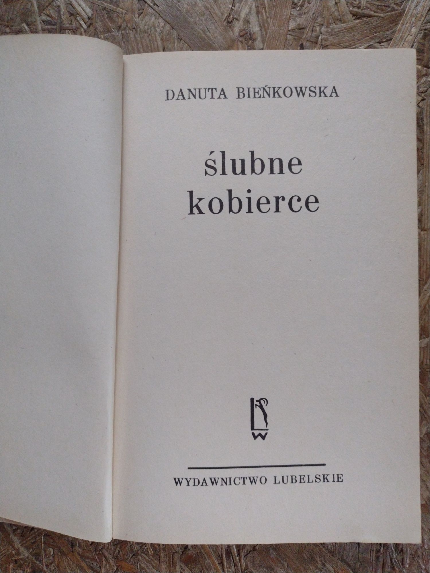 Danuta Bieńkowska Ślubne kobierce