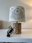Lampka wys.35 cm z trawy morskiej