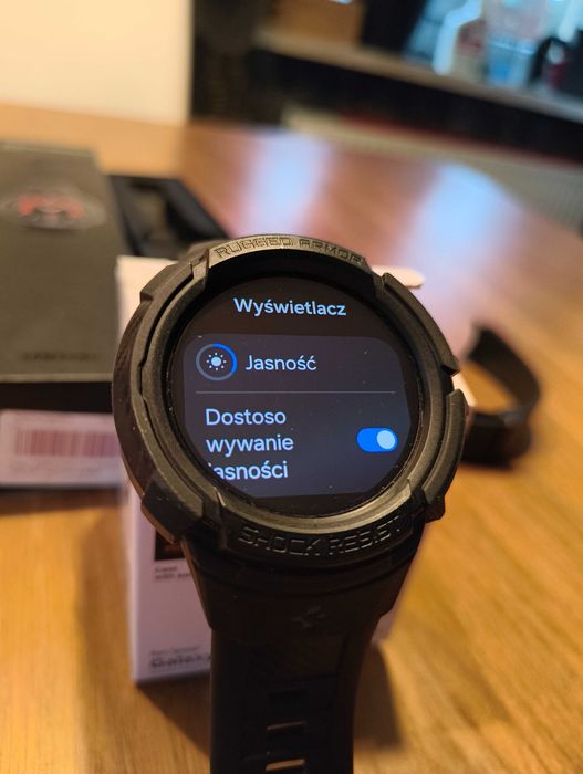 Samsung Watch 5 Pro + spigen