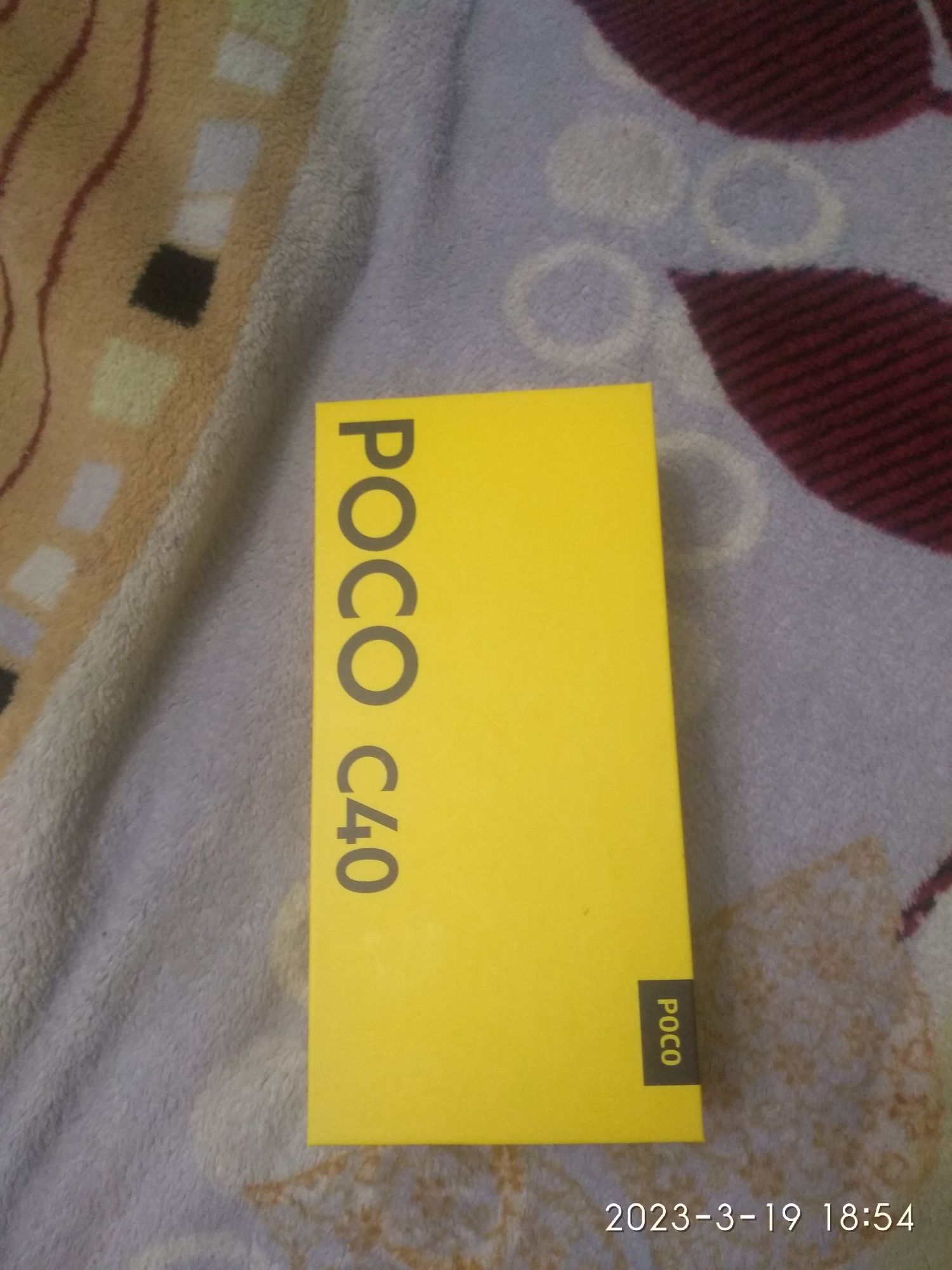 Телефон Новий poco c40