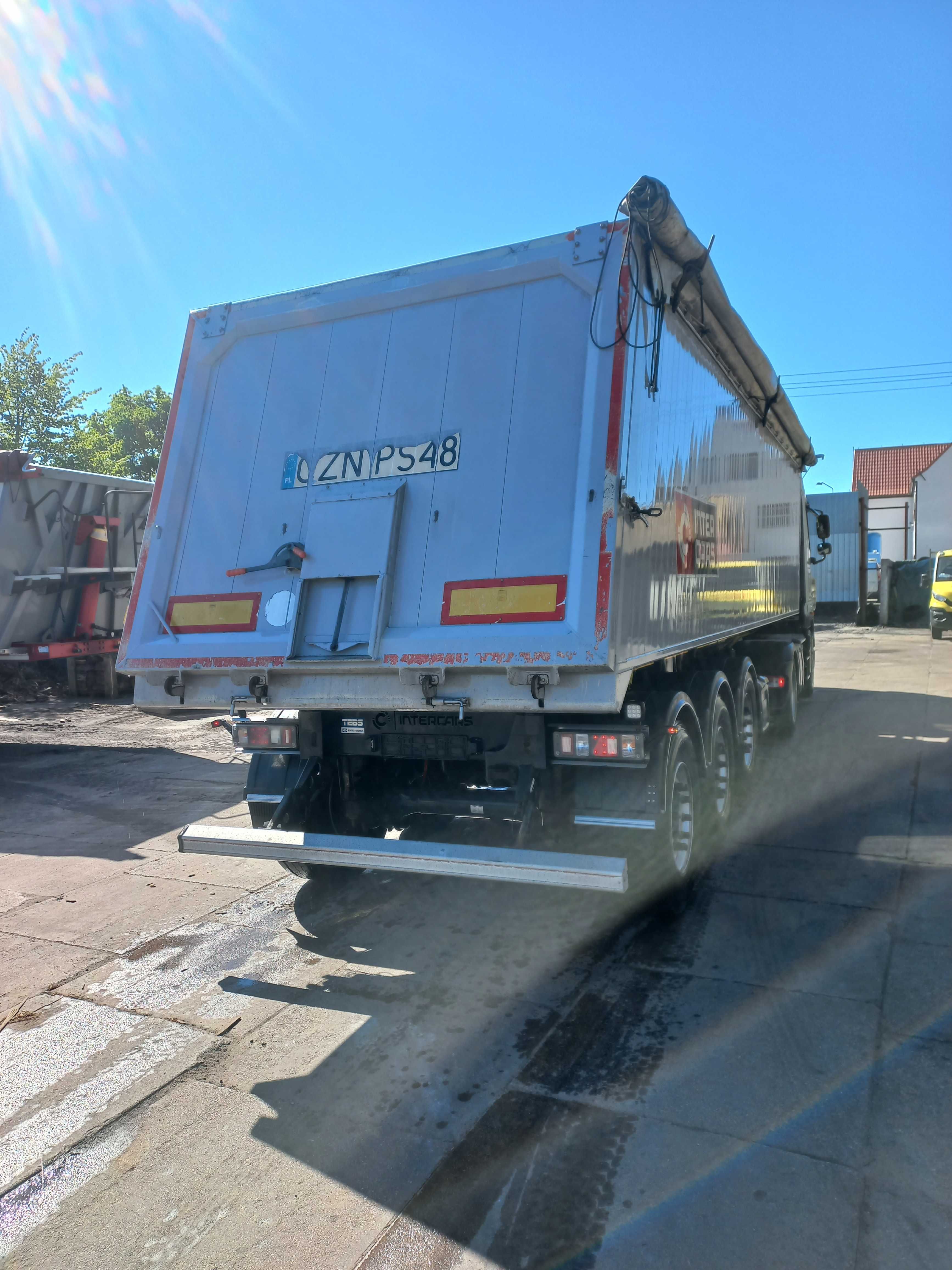 Wywrotka Inter Cars 39 m. 1 wl. Bezwypadek