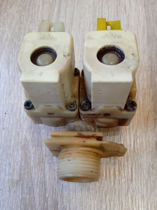 Клапана впуска воды стиральной машины siemens - 150гр.