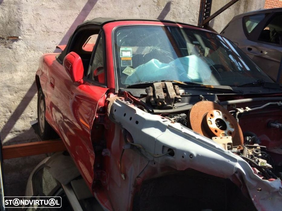 Mazda Mx5 de 1999 para peças