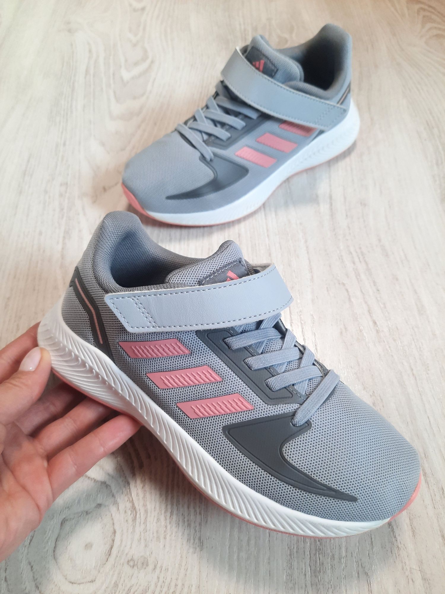 легкие кроссовки Adidas RUNFALCON 2.0 на липучках кросівки 20.5см р.32