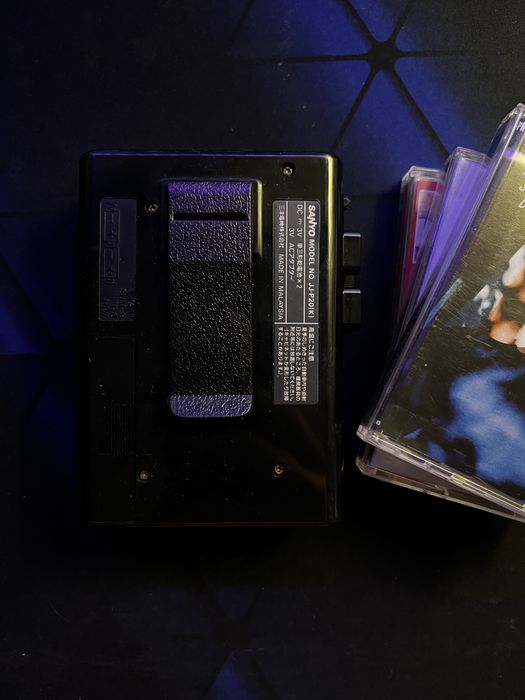 Касетний плеєр SANYO