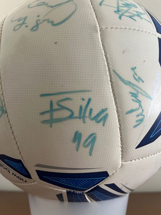 Bola New Balance Assinada pelo plantel campeão do Porto 2019/202
