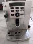 Ekspres DeLonghi  do kawy z młynkiem