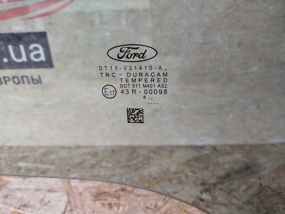 Ford Transit Connect MK2 13-21 Стекло двери переднее правое 2014 год