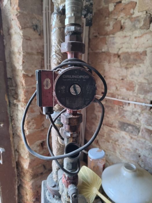 Pompa Grundfos UPS 25-40