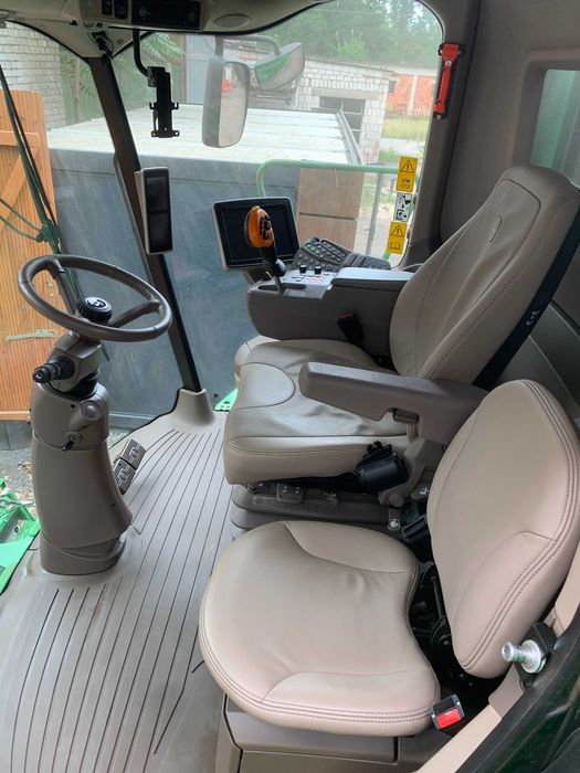 Mobilne czyszczenie kabin polerowanie lakieru ciagników John Deere itp