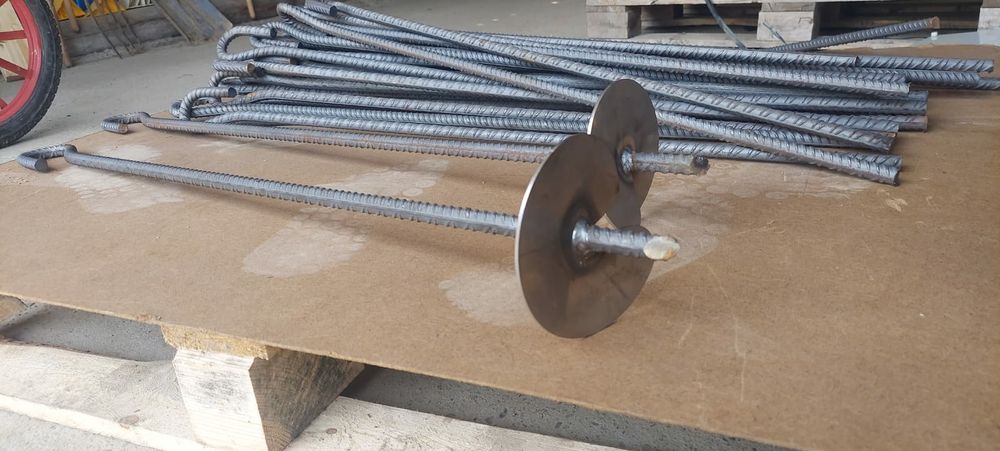 Słupki do siatki leśnej, słupkdo i winnicy, malin, siatka Leśna,