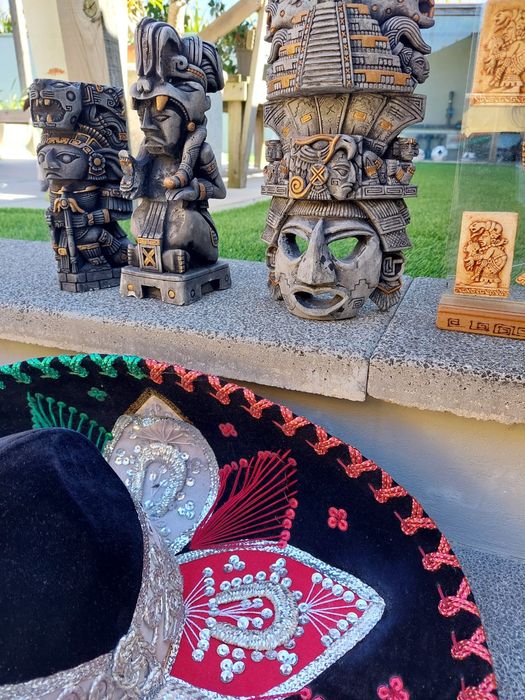 Coleção de Artigos Artesanais Mexicanos — Peças Únicas!