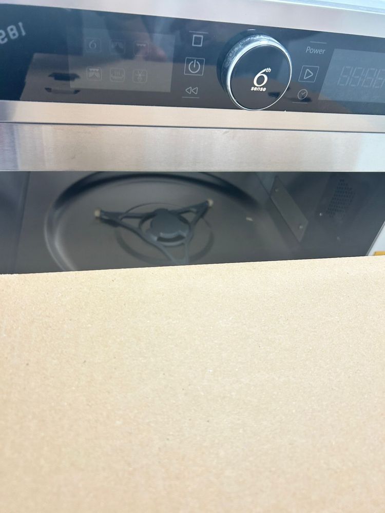 Micro-ondas embutido Whirlpool AMW 731 IX – novo, sem uso