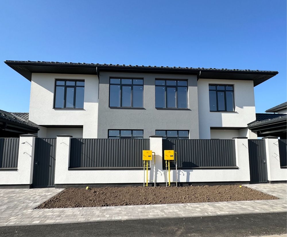 Власник.Продам ДУПЛЕКС 127м2+тераса 14м2+автонавіс на два авто 3,5сот