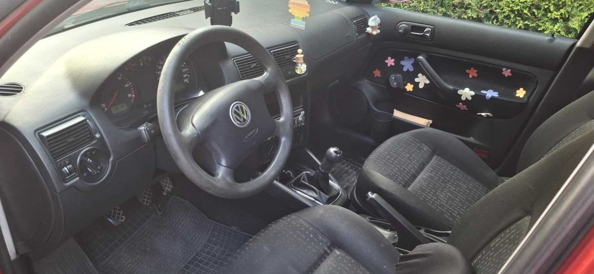 VW GOLF IV 2000 r 1.6 benzyna