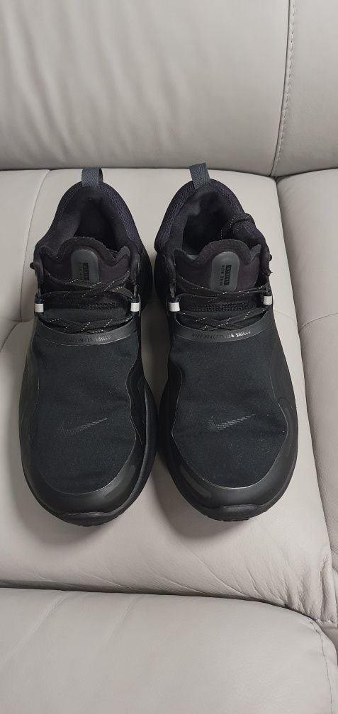 Buty do biegania Nike React Miler Shield 44
Buty do Buty do biegania R