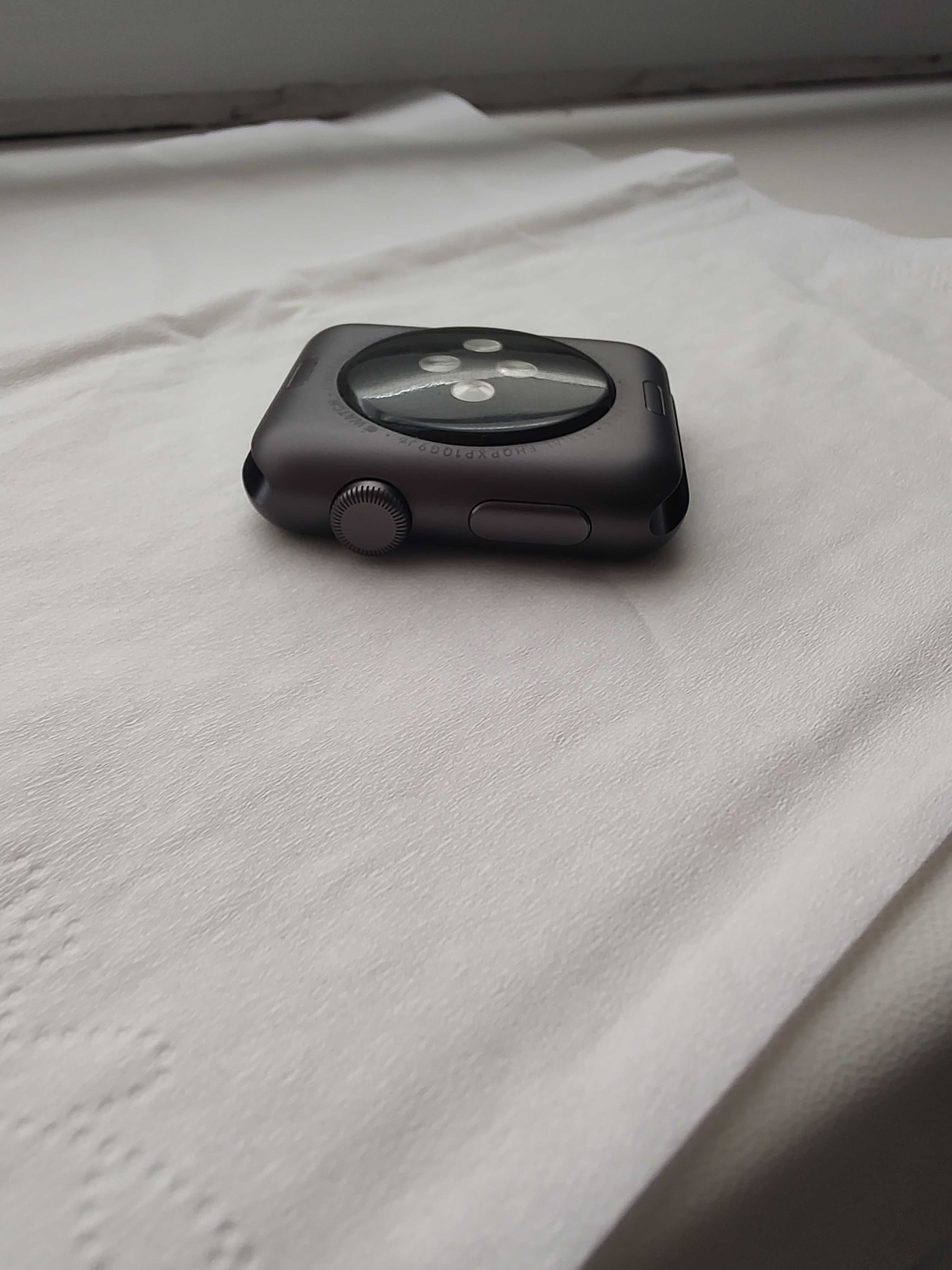 Apple watch 7000 generacji 1, A1554