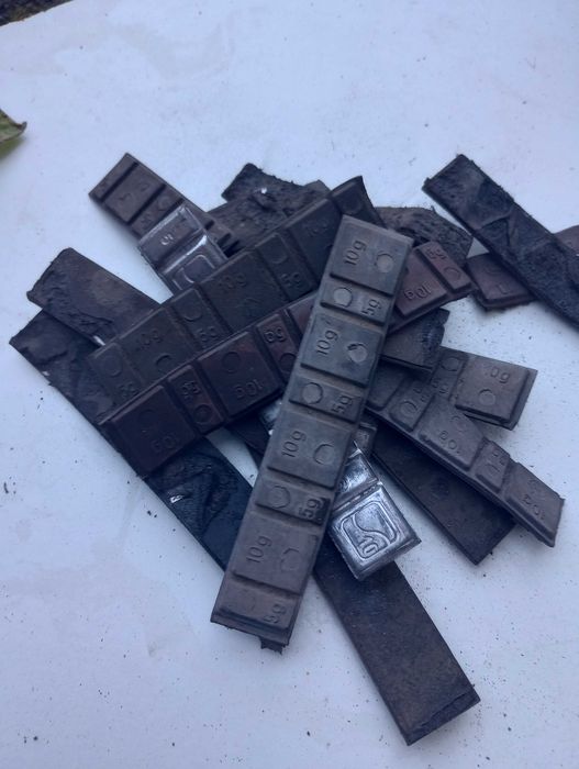 Paski ołowiu do wyważania kół - z demontażu.