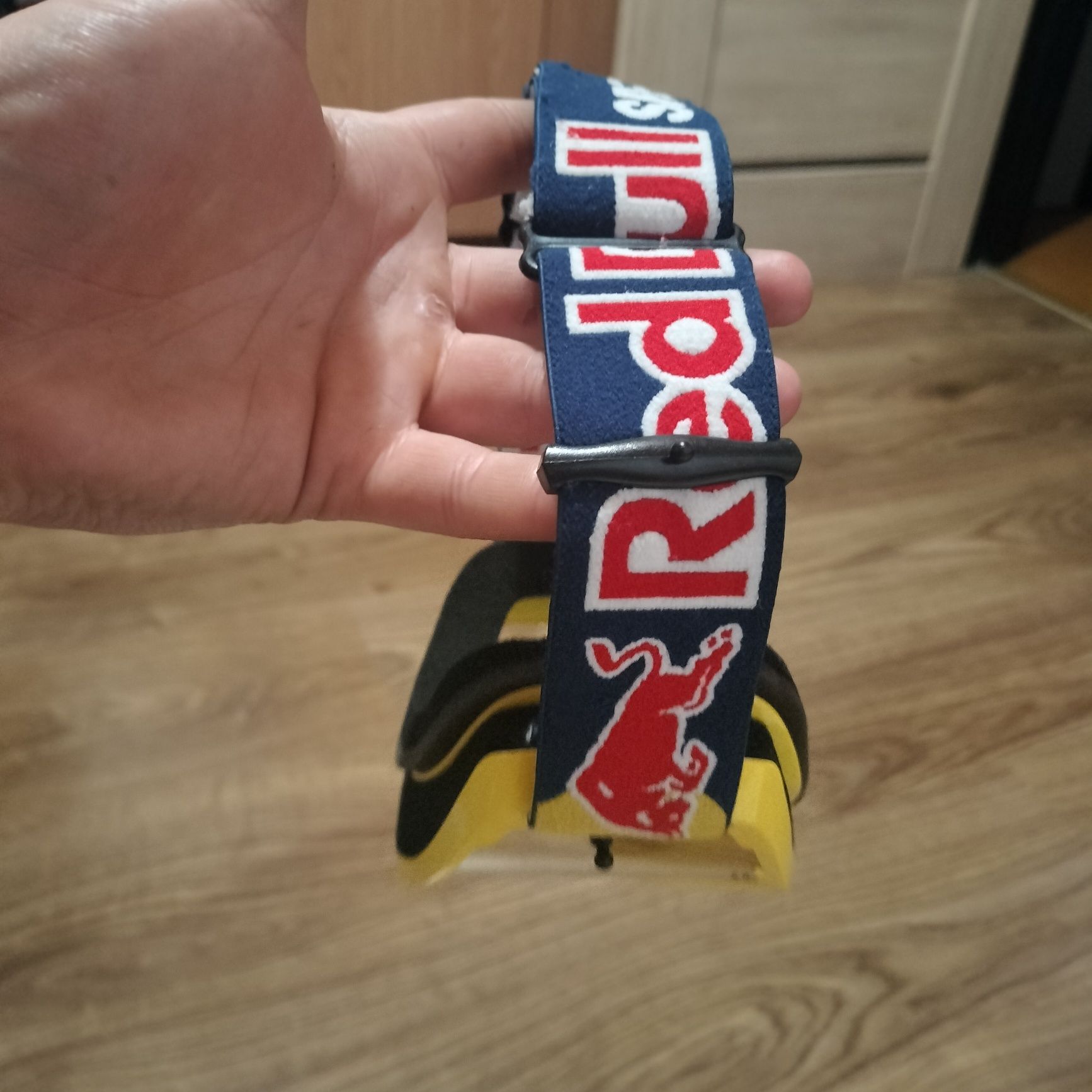 Sprzedam gogle nowe Red Bull