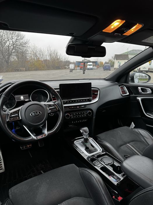 Продам Kia Proceed