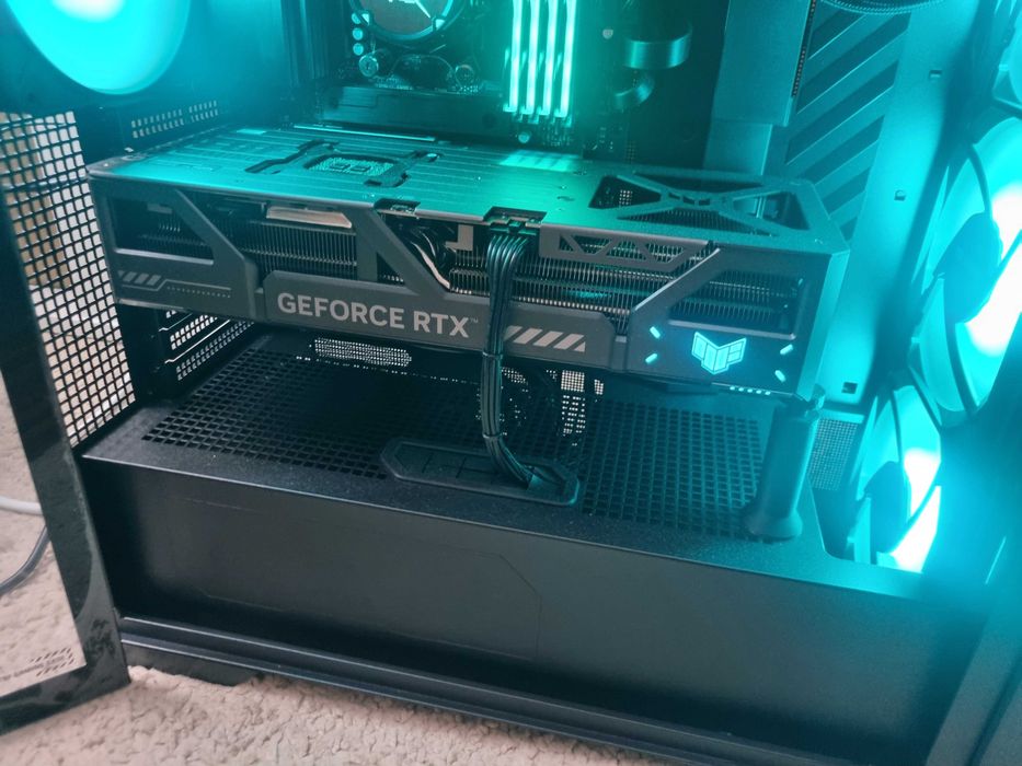 Okazja! Ryzen 9 9950X Tray, GPU-GeForce RTX 5090 32GB, pam. 128GB DDR5