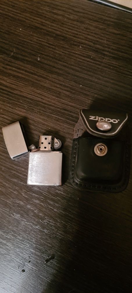 Зажигалка Zippo с чехлом