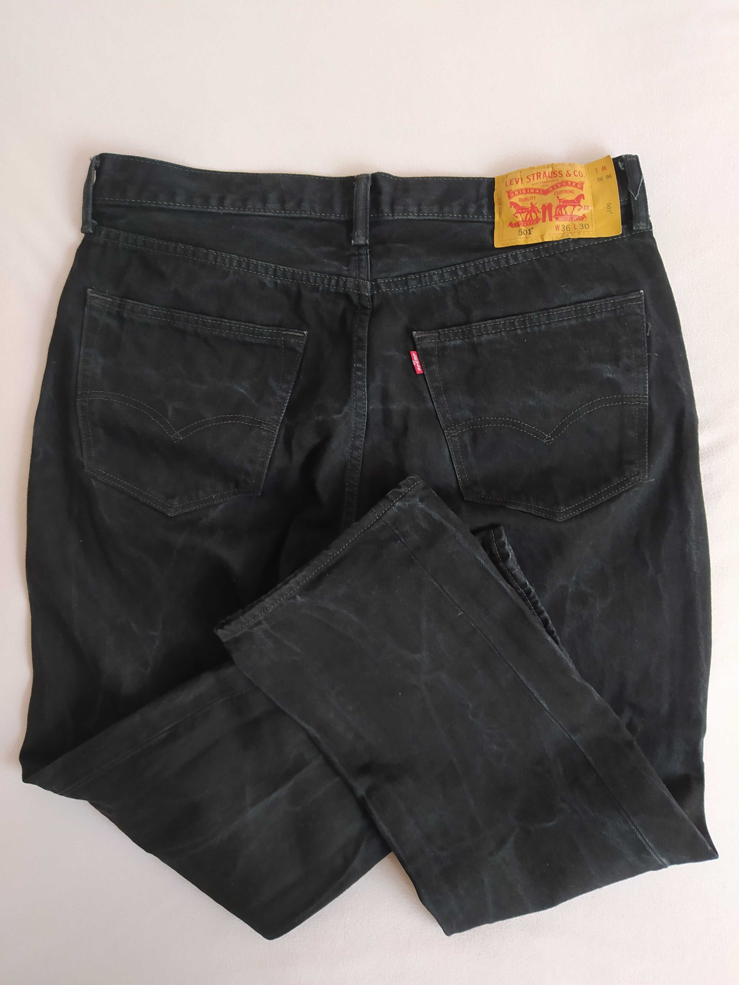 Jeansy Levis 501 spodnie jeansowe W36 L30
czarne Levisy