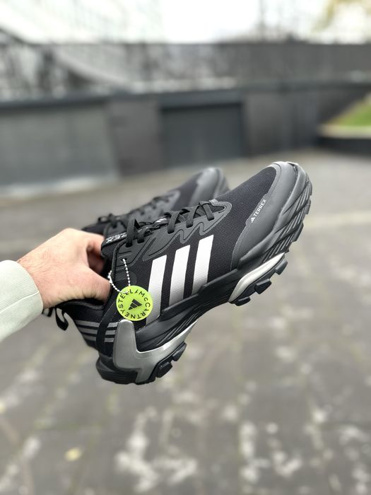 Кросівки чоловічі адідас