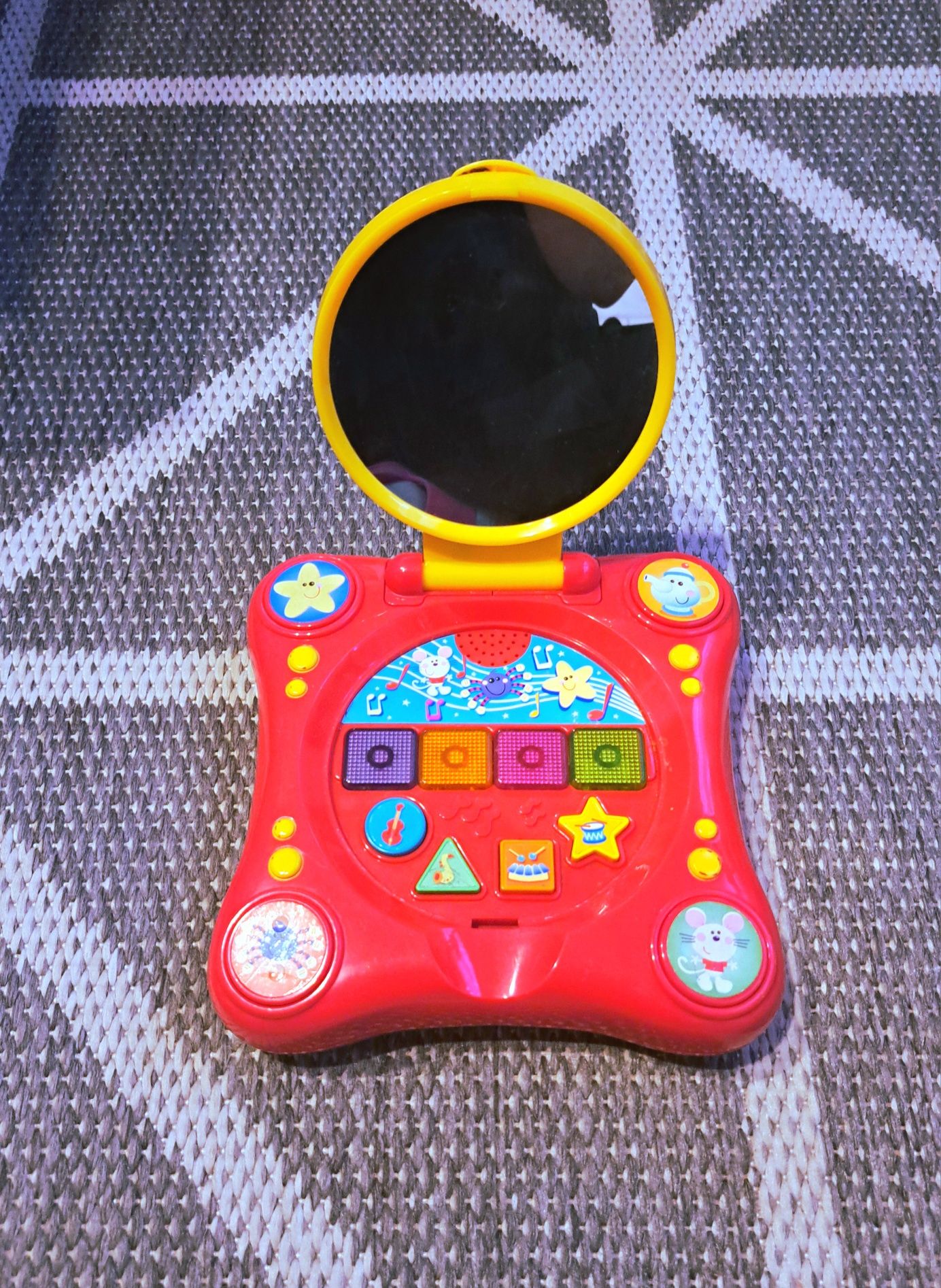 Zabawki interaktywne grające dla maluszka Laptop, tamburynko, stan bdb