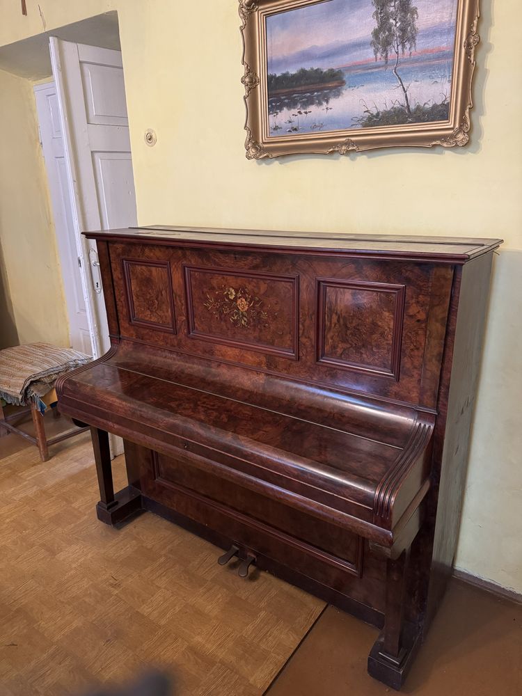 Pianino Lignitz powojenne