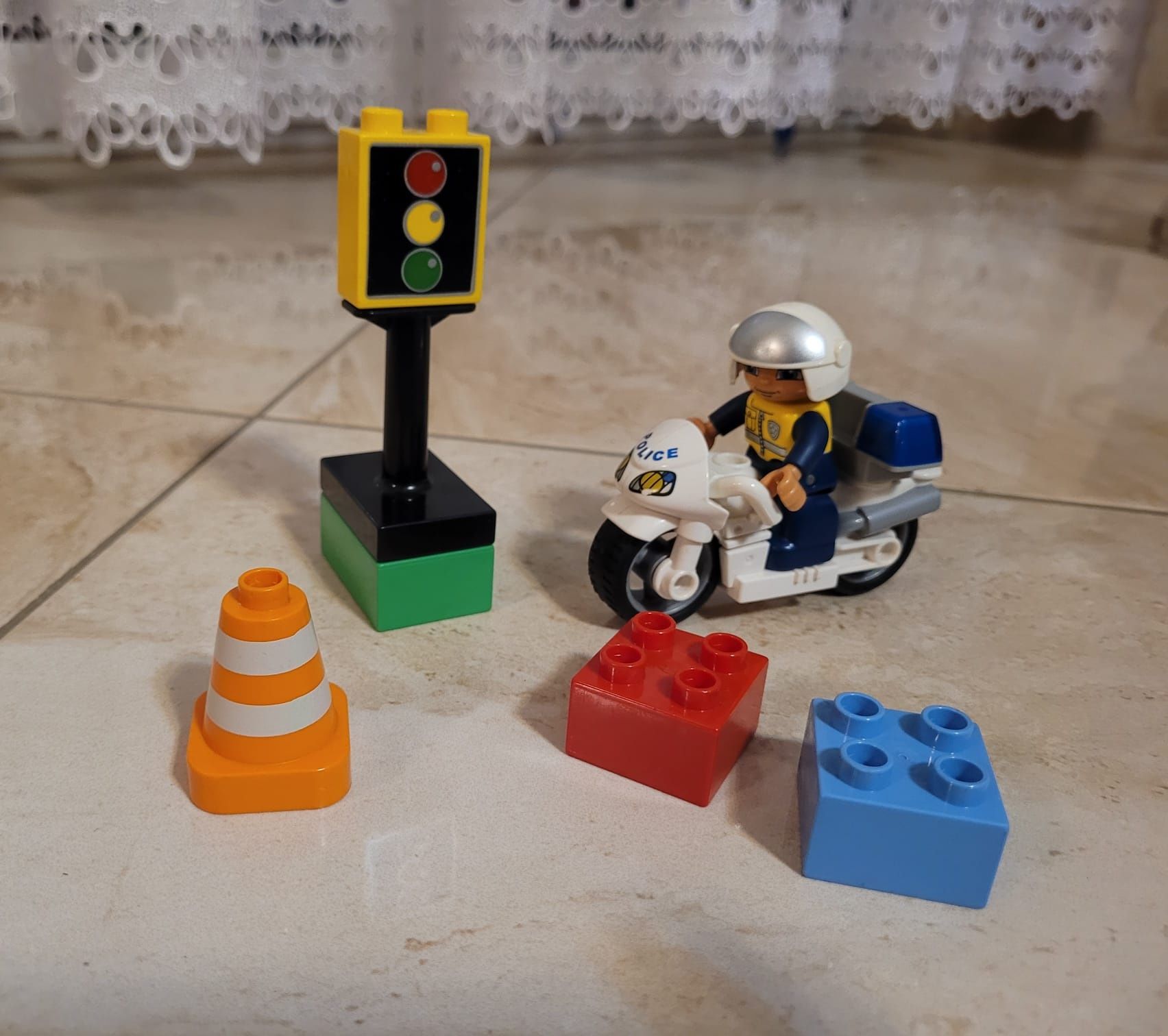 Lego duplo 5679 motocykl policyjny