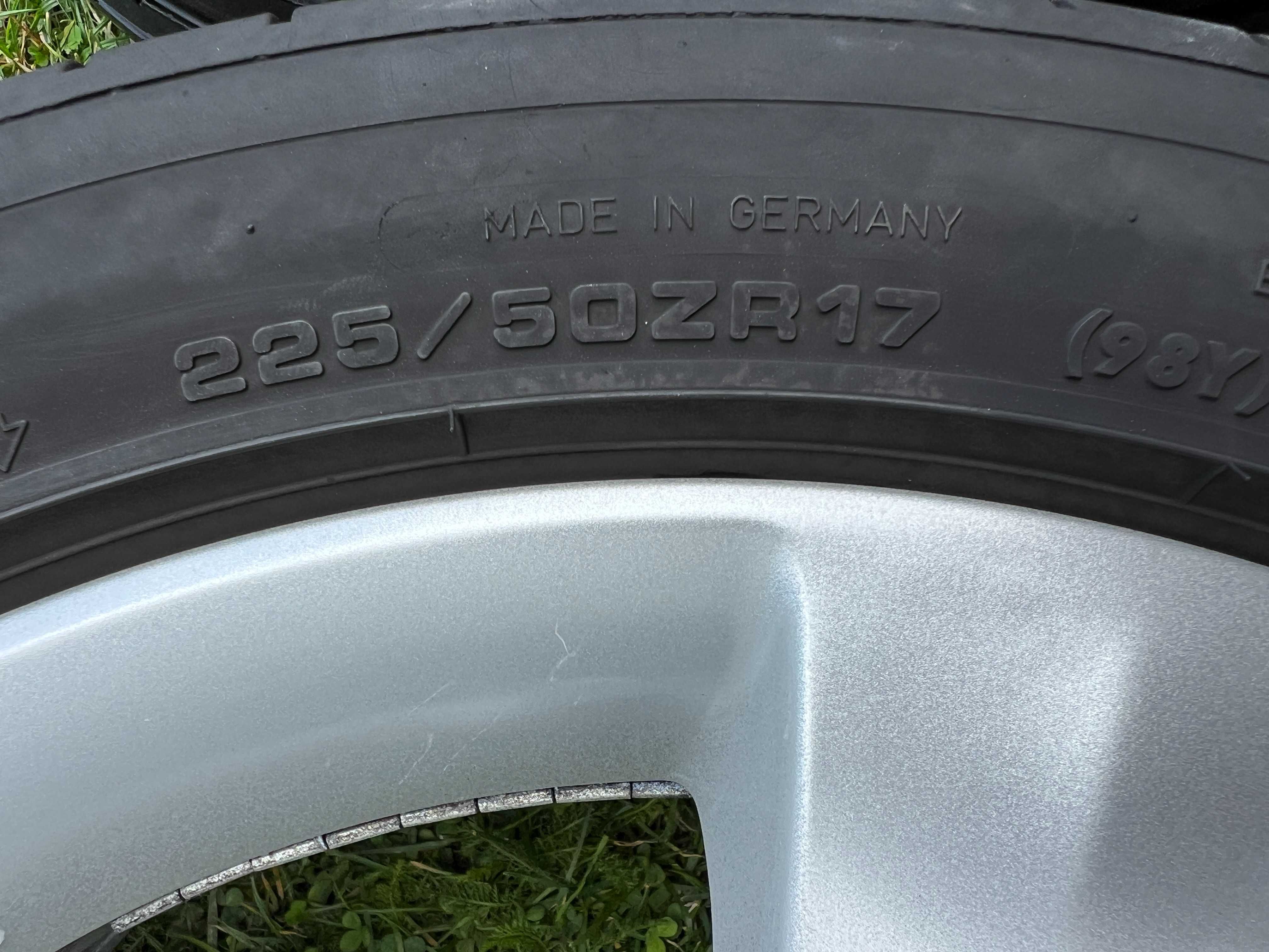Koła  aluminiowe Opel ASTRA J ZAFIRA C 17" 5x115 ET 44 7j