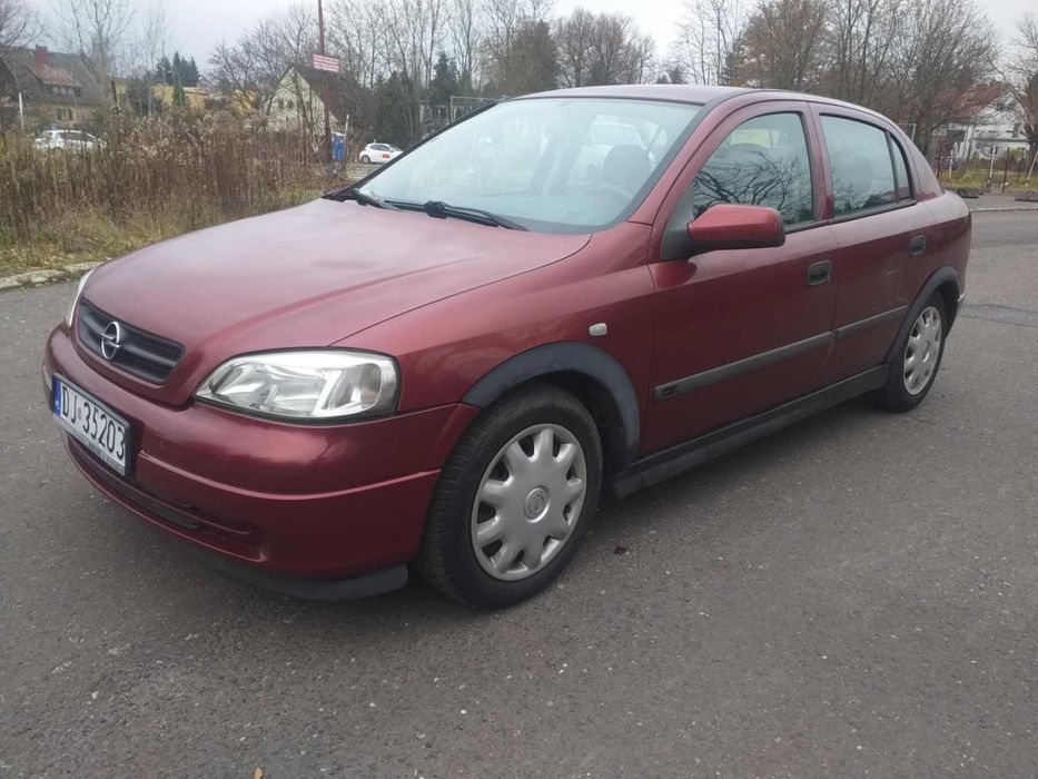 Opel Astra G 1.6 8V w pełni sprawna zimówki klima opłaty na 8 miesięcy