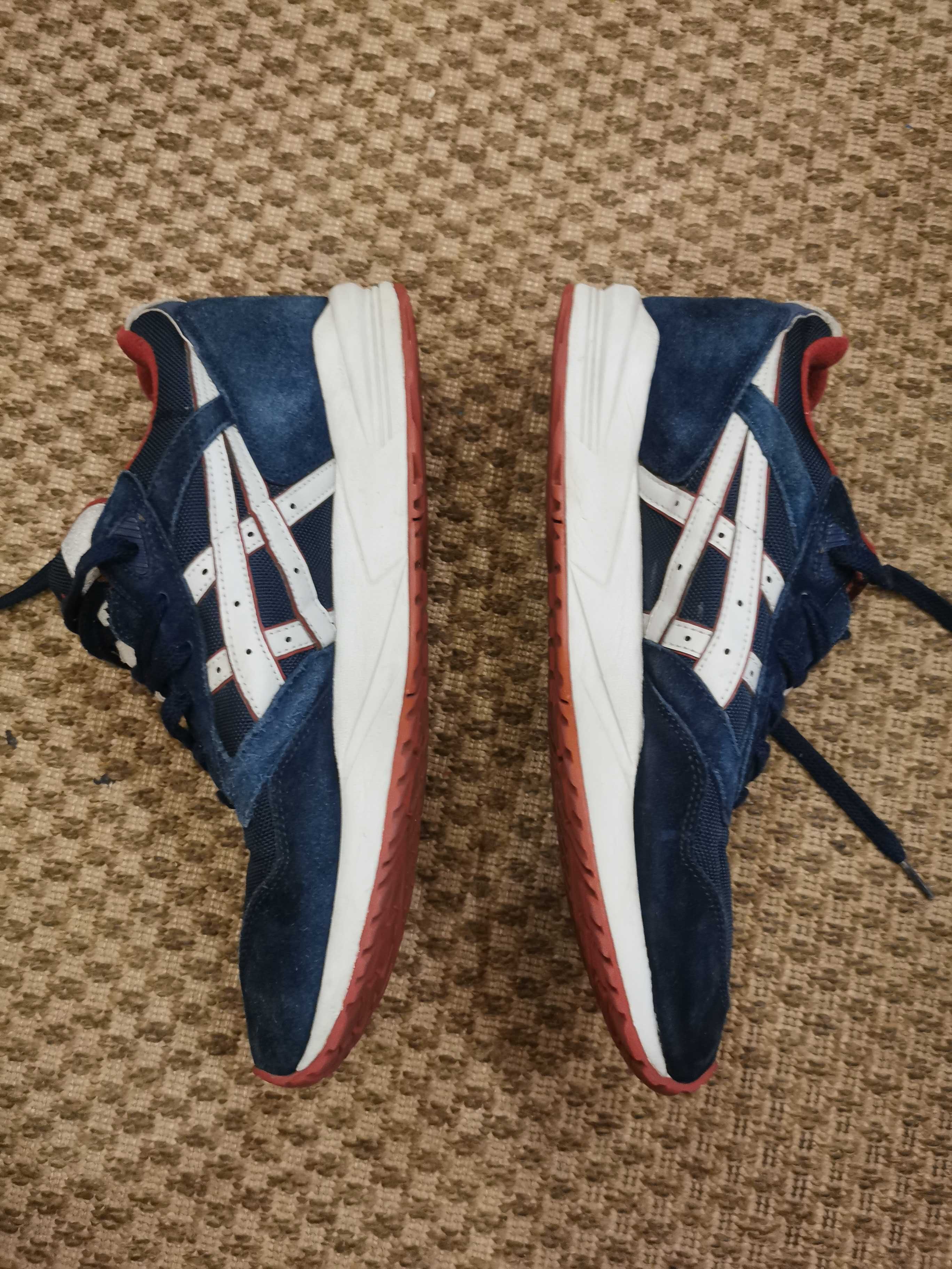 кроссовки Asics Gel Saga