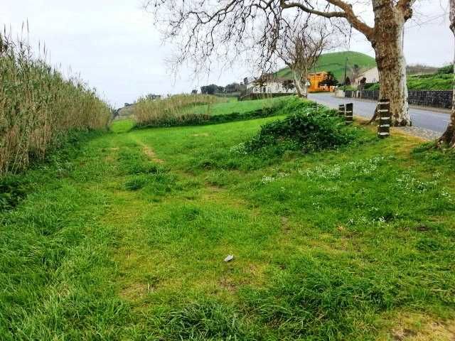 Terreno na Ajuda da Bretanha