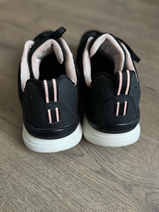 Жіночі кросівки Skechers D’lux-walker розмір 39