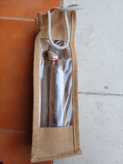 Garrafa decorativa com escada no interior