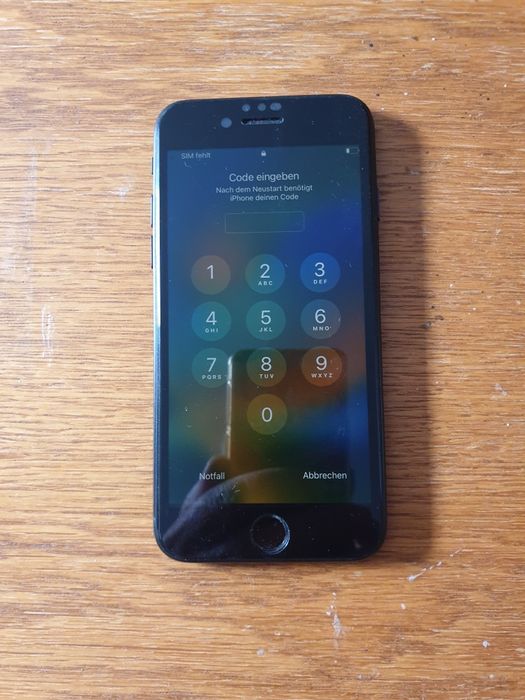 Айфон SE.64 гб. Модель А2296