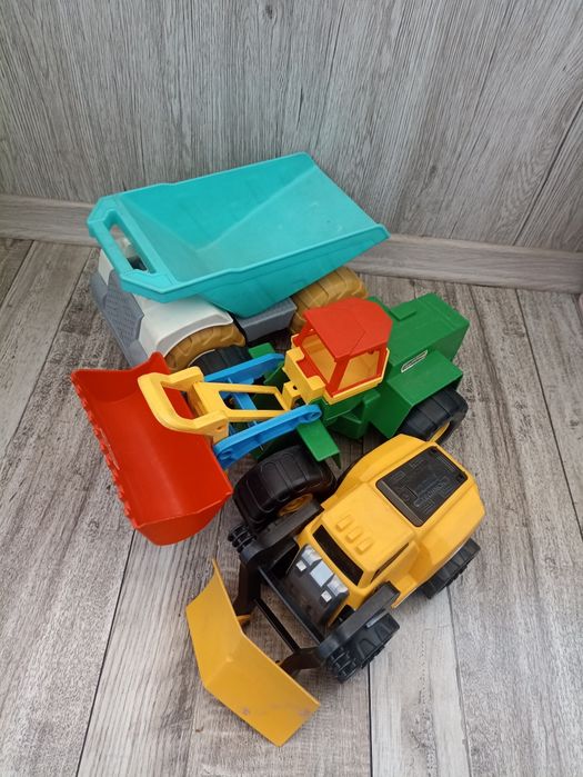 Грузовик, экскаватор,для піску