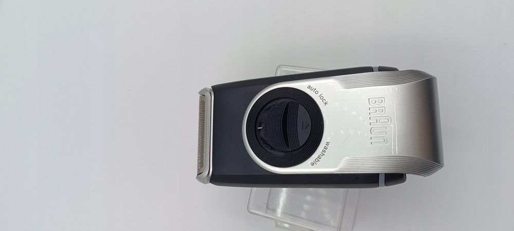 Golarka elektryczna dla mężczyzn podróżna Braun MobileShave M-90