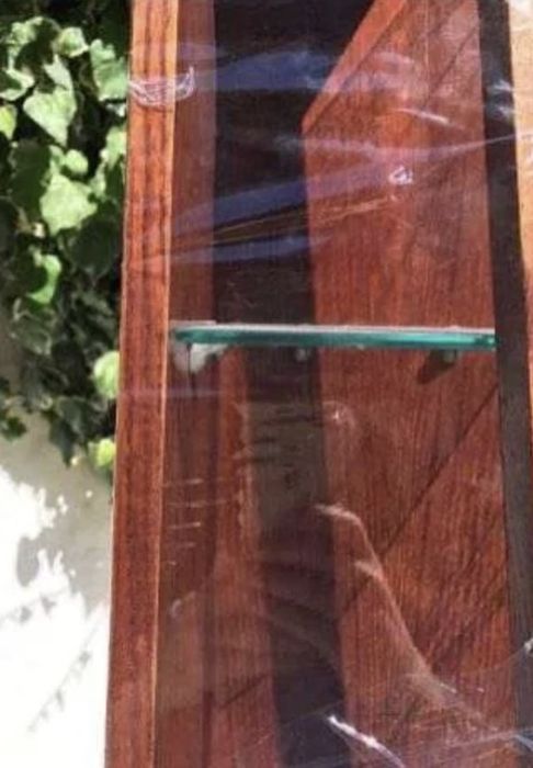 Cantoneira vitrine estante móvel de canto