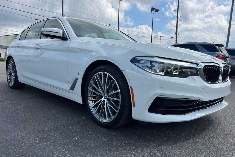 BMW 5 Series 530e      2019