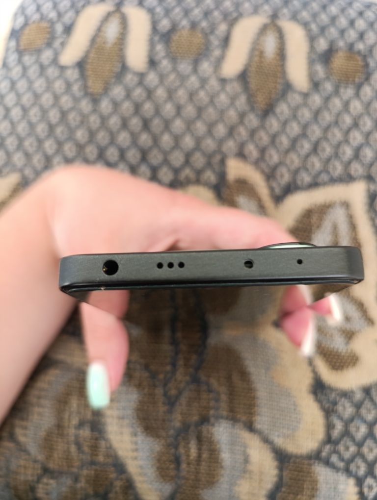 Телефон Redmi not 13