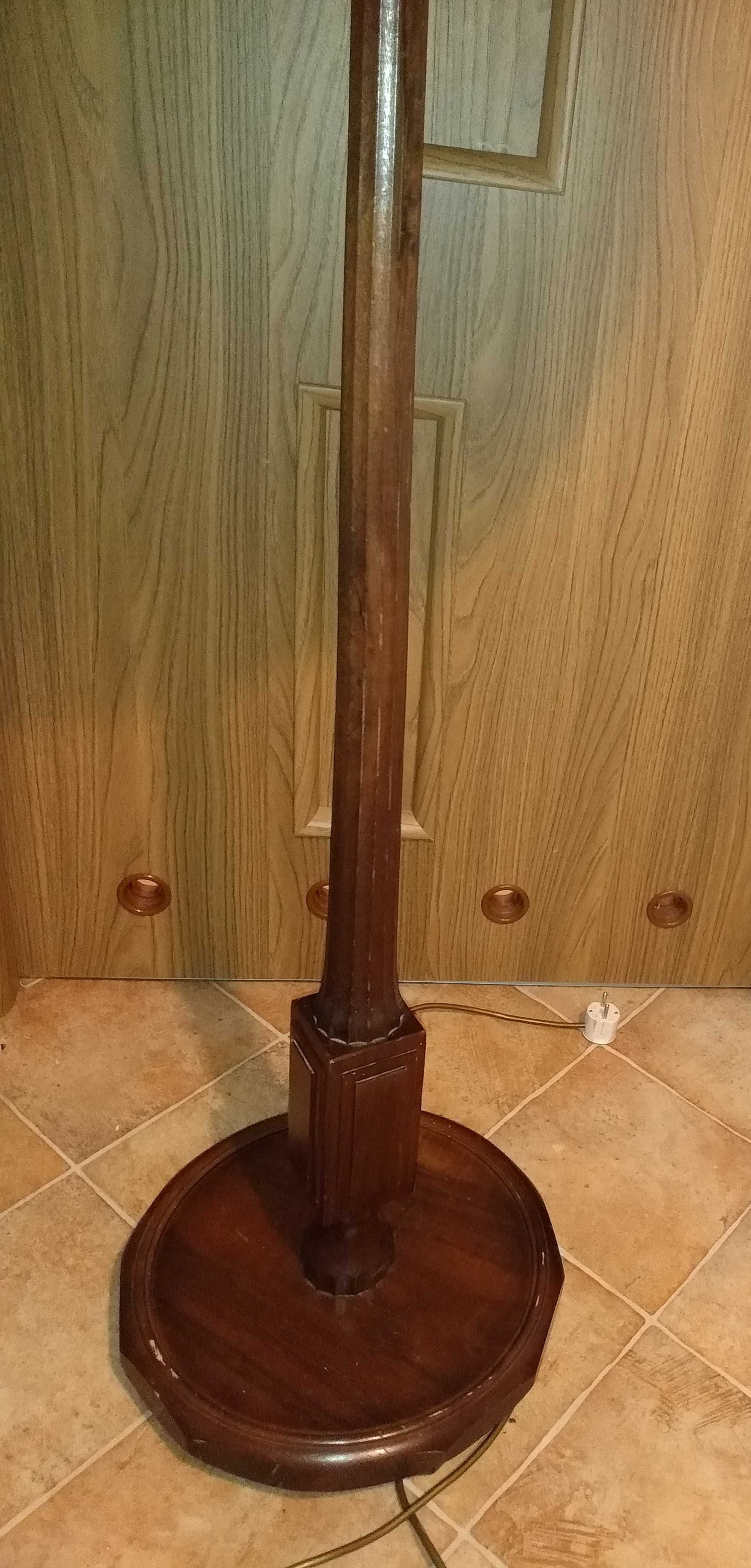Stara lampa stojąca podłogowa